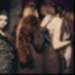 Photographie des mannequins dans les coulisses