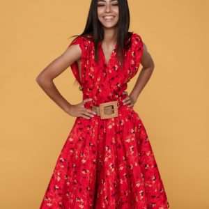 Photographie d'un mannequin portant la robe d'été Mangu